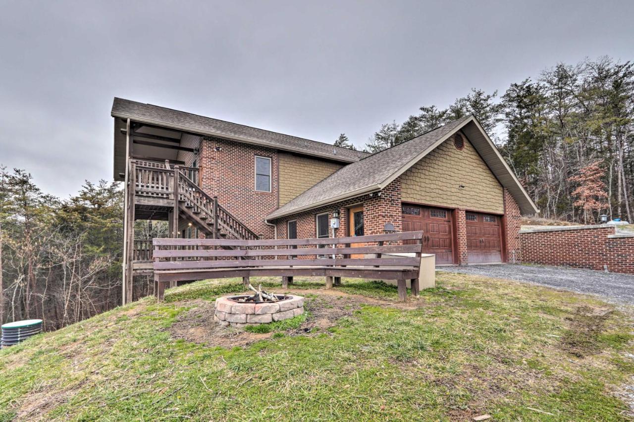 Pet-Friendly Smoky Mountain Retreat With Game Room! Sevierville Kültér fotó