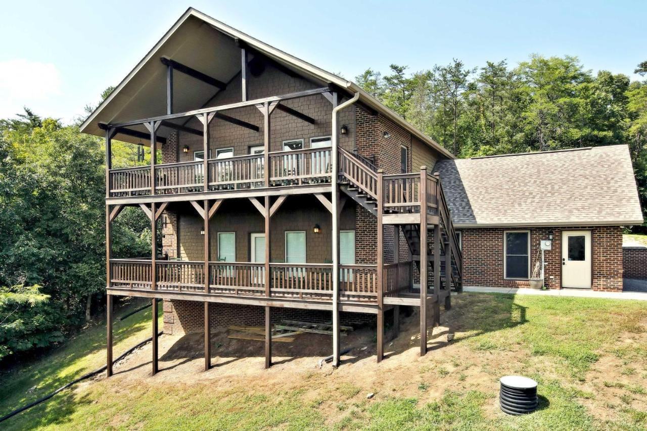 Pet-Friendly Smoky Mountain Retreat With Game Room! Sevierville Kültér fotó