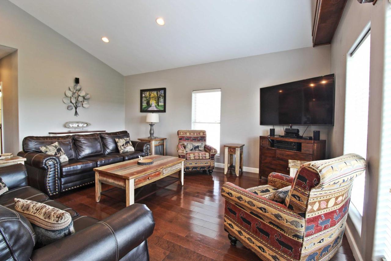 Pet-Friendly Smoky Mountain Retreat With Game Room! Sevierville Kültér fotó