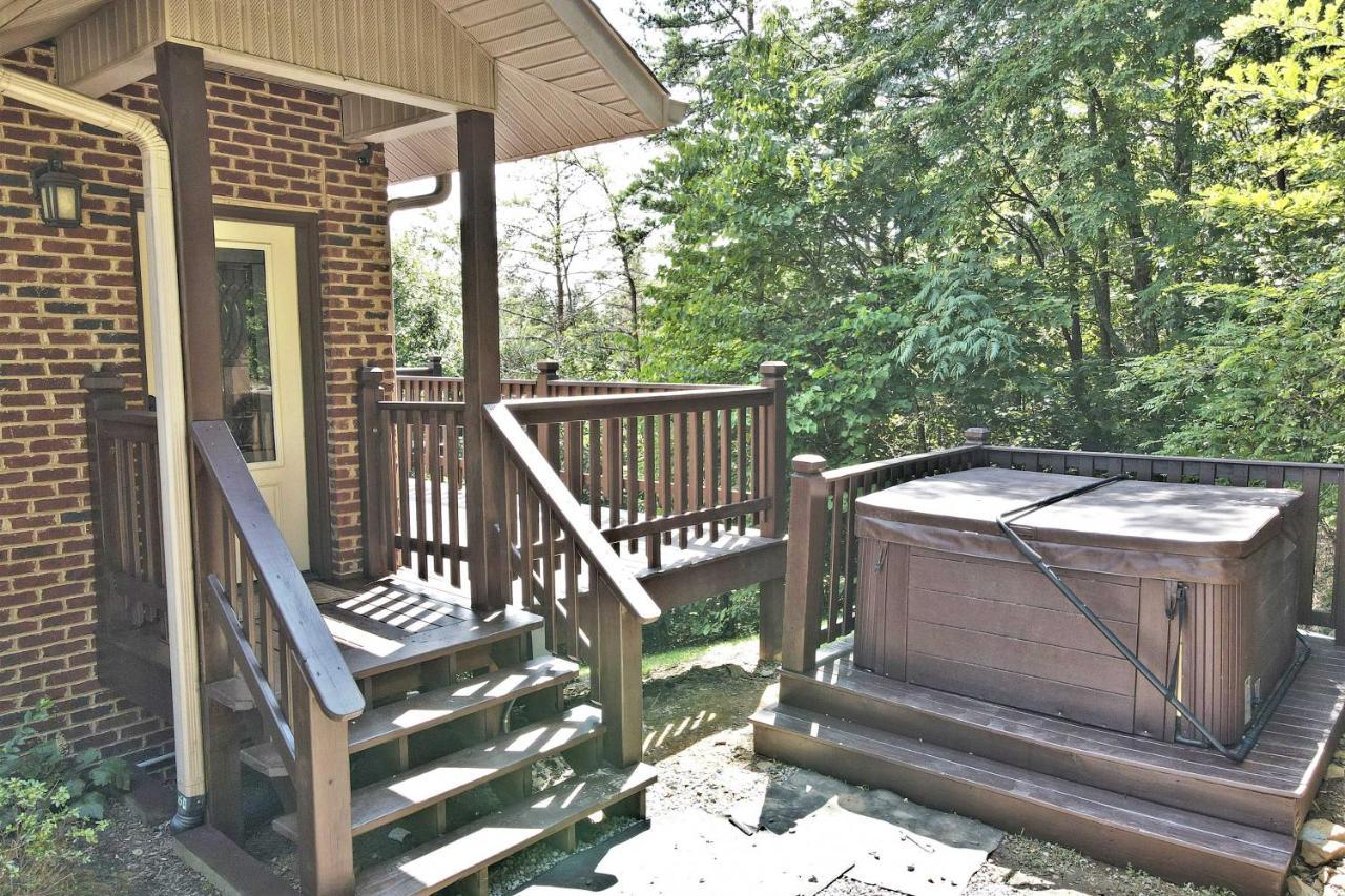 Pet-Friendly Smoky Mountain Retreat With Game Room! Sevierville Kültér fotó